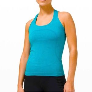 Size 8 | Lululemon Swiftly Tech Racerback
Tank 2.0 *Race Length | Hawaiian Blue